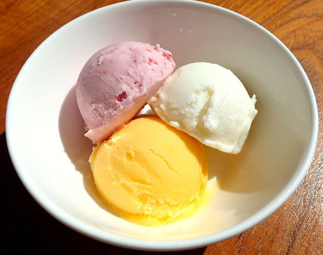 アイスクリーム3種盛り